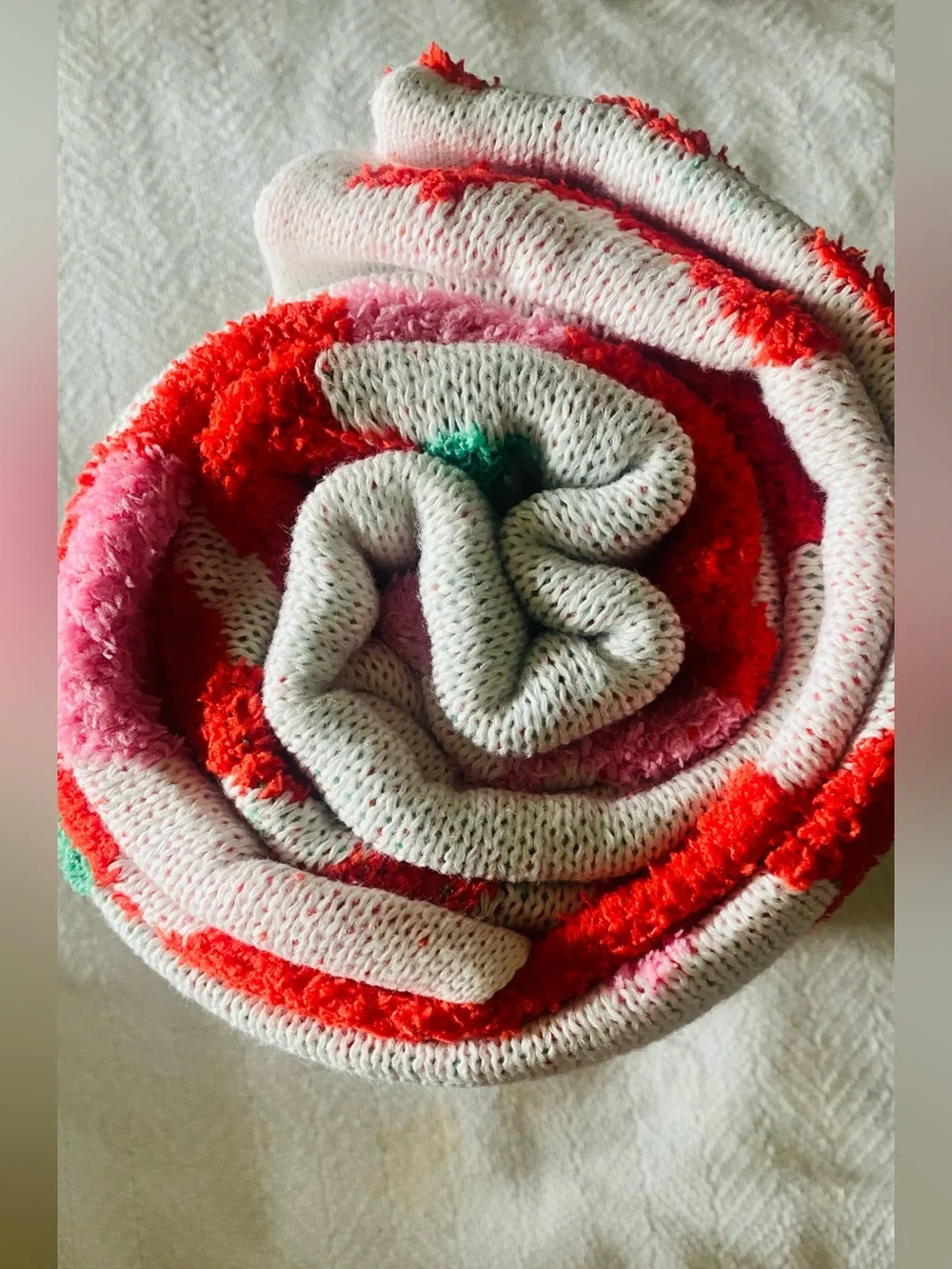 Pillowfort Chenille Throw - with multicolors